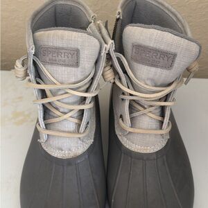 Sperry Gray Lace-Up Shoes size 9.5